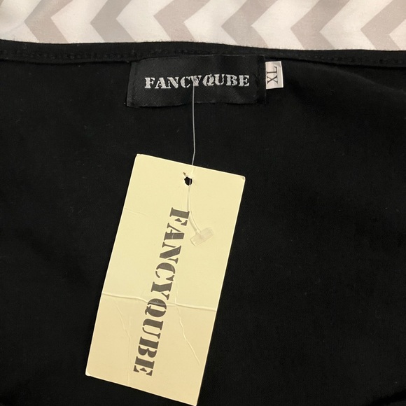 It's Just a Bunch Of Hocus Pocus Sweatshirt Halloween Off The Shoulder  Sz XL - Picture 5 of 5